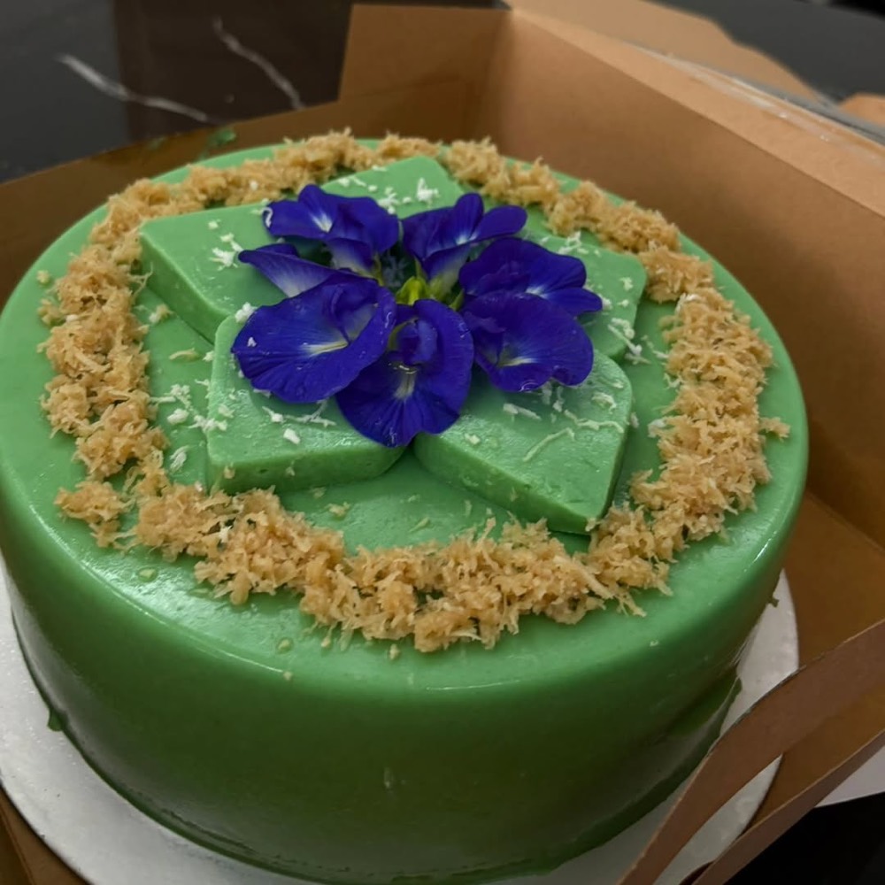 Pandan CoCoNut Jelly Cake, a cake by BakerLuk