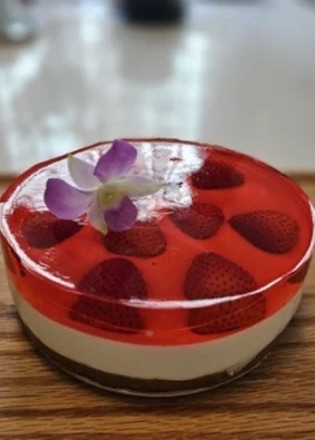 Strawberry Jelly Cheesecake, a cake by BakerLuk